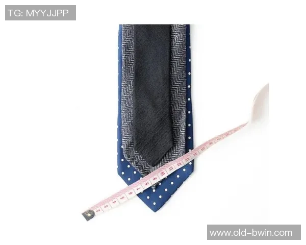 选择合适的足球衣尺寸指南助你轻松找到完美的运动装备